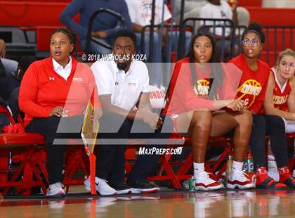 Thumbnail 3 in West Torrance vs. Cathedral Catholic (Battle at the Beach) photogallery.