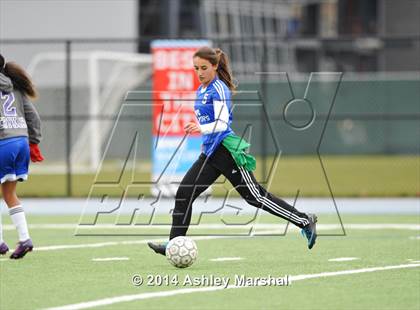Thumbnail 2 in PSAL All-Stars vs Independent All-Stars (NYC Mayor's Cup) photogallery.