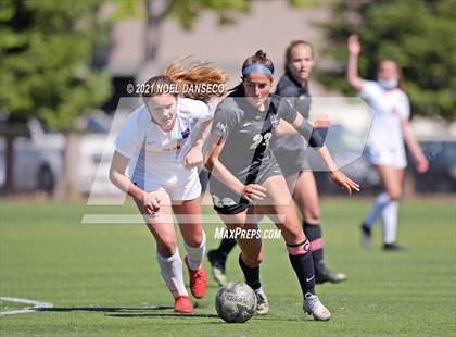 Thumbnail 3 in St. Ignatius @ Archbishop Mitty photogallery.