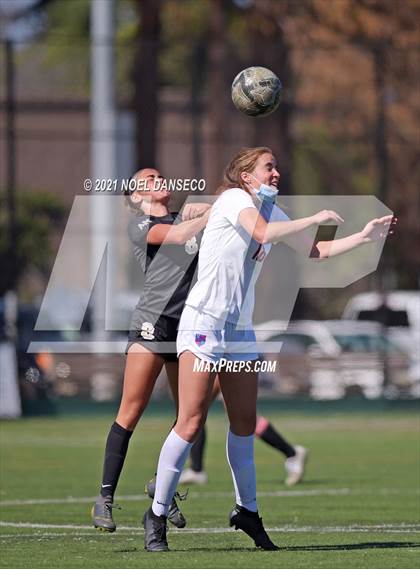 Thumbnail 1 in St. Ignatius @ Archbishop Mitty photogallery.