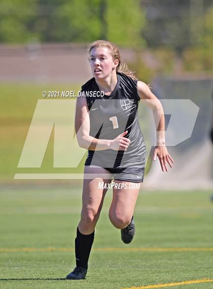 Thumbnail 1 in St. Ignatius @ Archbishop Mitty photogallery.