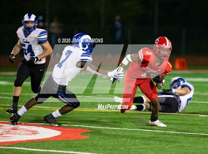 Thumbnail 2 in Ladue Horton Watkins @ Chaminade (MSHSAA Class 5 Semifinal) photogallery.
