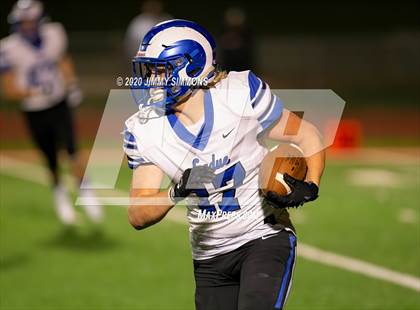 Thumbnail 3 in Ladue Horton Watkins @ Chaminade (MSHSAA Class 5 Semifinal) photogallery.