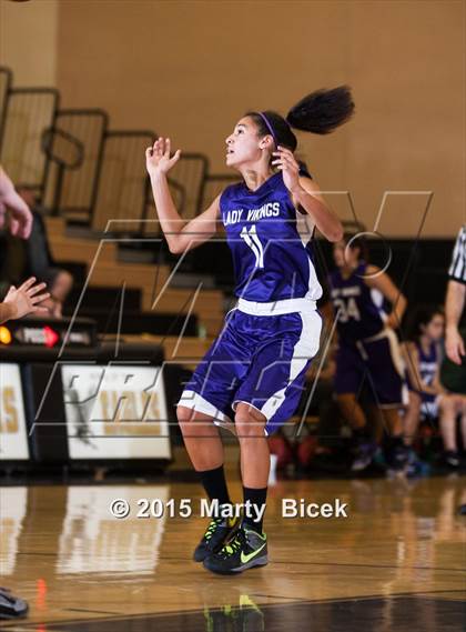 Thumbnail 3 in Johansen @ Enochs photogallery.