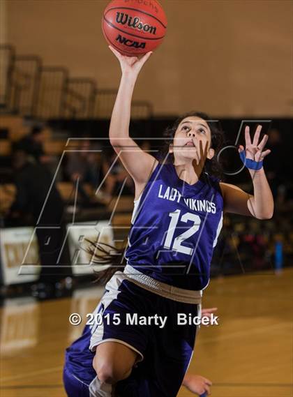 Thumbnail 1 in Johansen @ Enochs photogallery.