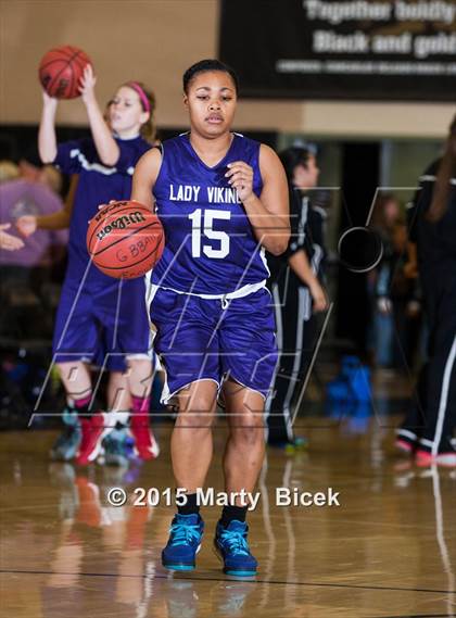 Thumbnail 1 in Johansen @ Enochs photogallery.