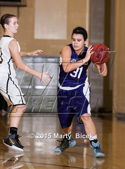 Thumbnail 1 in Johansen @ Enochs photogallery.