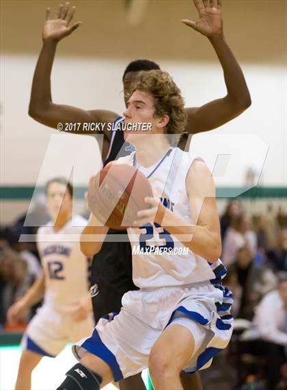 Thumbnail 3 in Duchesne vs. Ladue Horton Watkins photogallery.