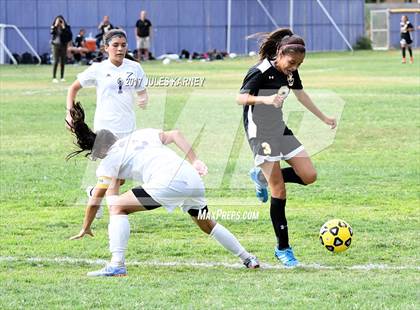 Thumbnail 2 in Clark vs. Durango photogallery.