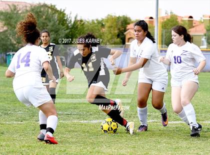 Thumbnail 2 in Clark vs. Durango photogallery.
