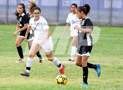 Thumbnail 3 in Clark vs. Durango photogallery.