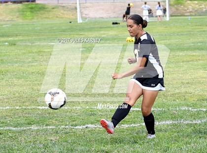 Thumbnail 3 in Clark vs. Durango photogallery.
