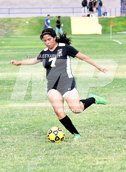 Thumbnail 3 in Clark vs. Durango photogallery.