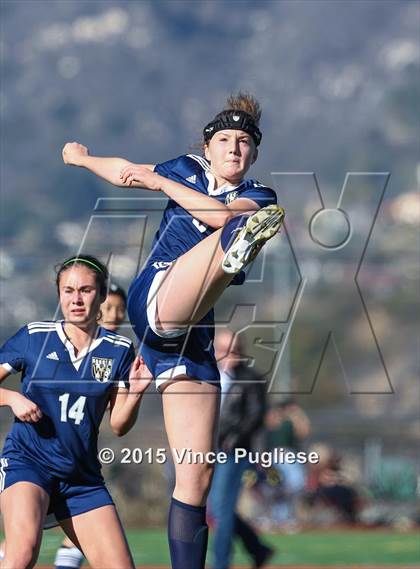 Thumbnail 3 in Flintridge Sacred Heart vs. West Ranch (Los Tacos Tournament) photogallery.