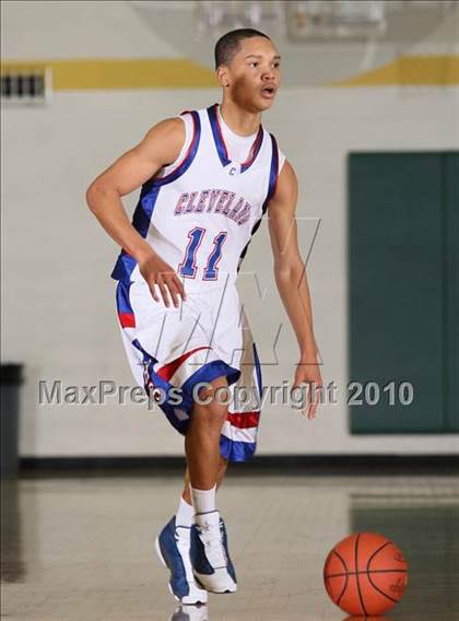 Thumbnail 1 in Cleveland vs Powell  (Pilot Food-Mart Classic) photogallery.