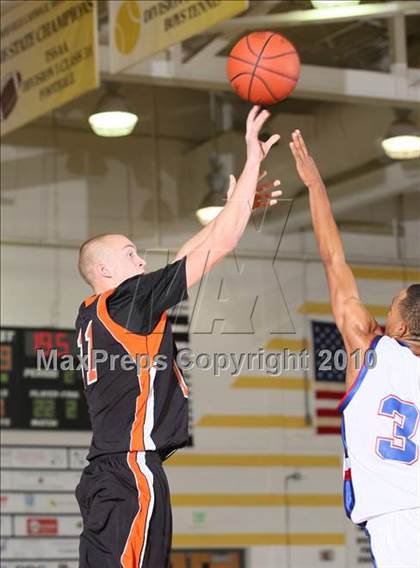 Thumbnail 3 in Cleveland vs Powell  (Pilot Food-Mart Classic) photogallery.
