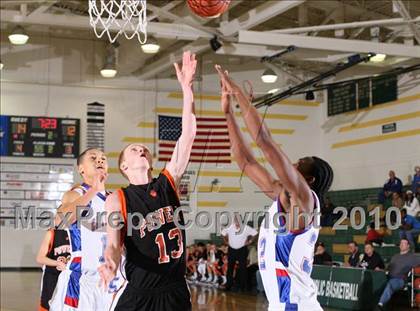 Thumbnail 3 in Cleveland vs Powell  (Pilot Food-Mart Classic) photogallery.