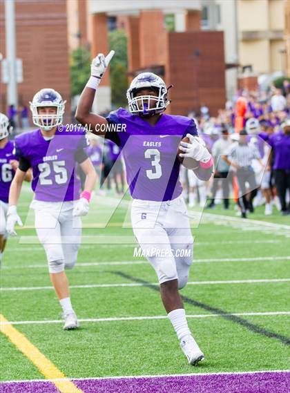 Thumbnail 1 in Archbishop Carroll @ Gonzaga photogallery.