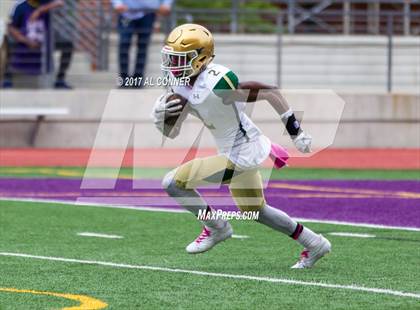 Thumbnail 2 in Archbishop Carroll @ Gonzaga photogallery.
