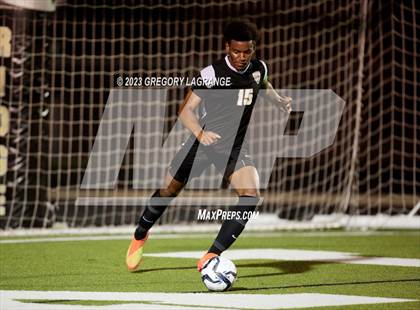 Thumbnail 2 in Keller Central vs Fossil Ridge photogallery.