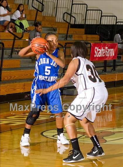 Thumbnail 2 in Jay @ Dobie (McDonald's Texas Invitational) photogallery.