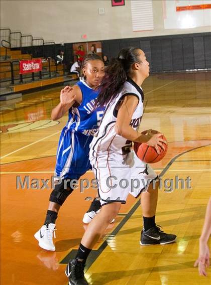 Thumbnail 2 in Jay @ Dobie (McDonald's Texas Invitational) photogallery.