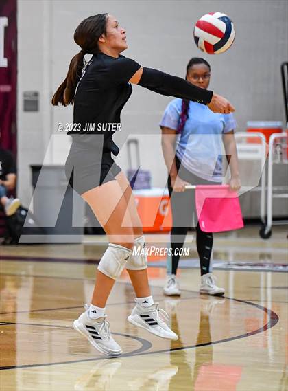 Thumbnail 2 in A&M Consolidated vs College Station photogallery.
