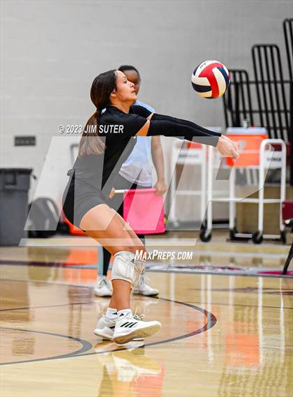 Thumbnail 3 in A&M Consolidated vs College Station photogallery.