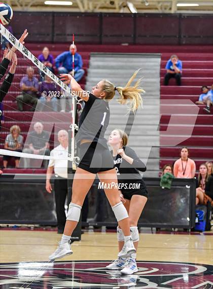 Thumbnail 1 in A&M Consolidated vs College Station photogallery.