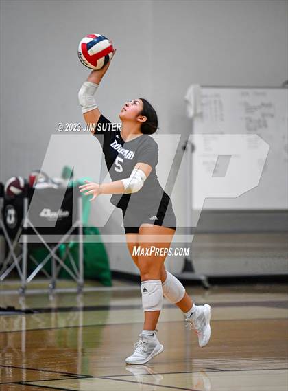 Thumbnail 1 in A&M Consolidated vs College Station photogallery.