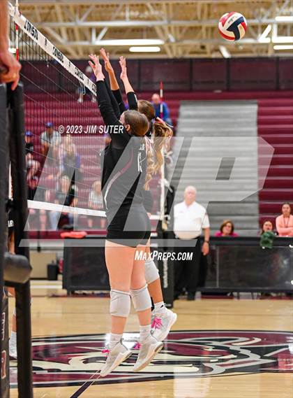 Thumbnail 3 in A&M Consolidated vs College Station photogallery.