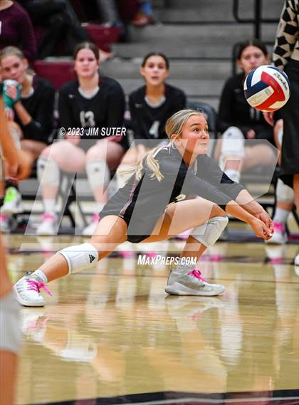 Thumbnail 3 in A&M Consolidated vs College Station photogallery.