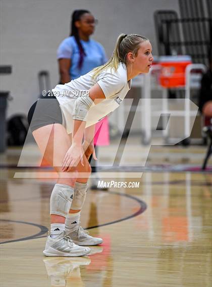 Thumbnail 3 in A&M Consolidated vs College Station photogallery.