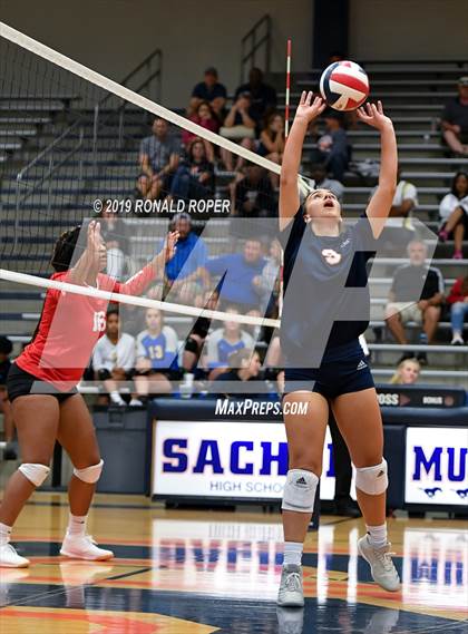 Thumbnail 1 in Carthage @ Sachse photogallery.