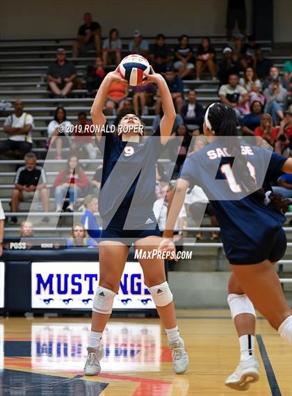 Thumbnail 3 in Carthage @ Sachse photogallery.