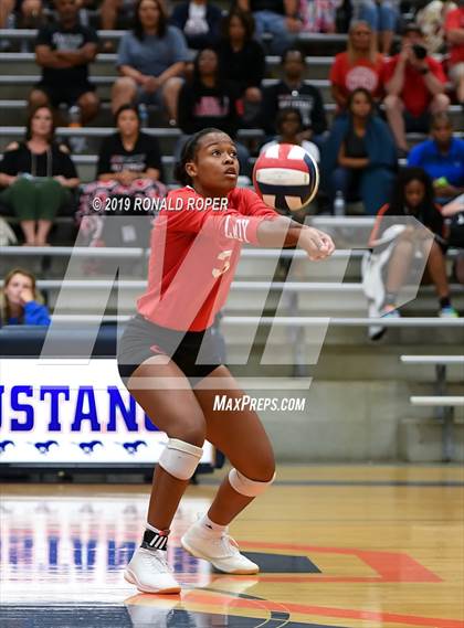 Thumbnail 2 in Carthage @ Sachse photogallery.