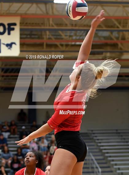 Thumbnail 1 in Carthage @ Sachse photogallery.