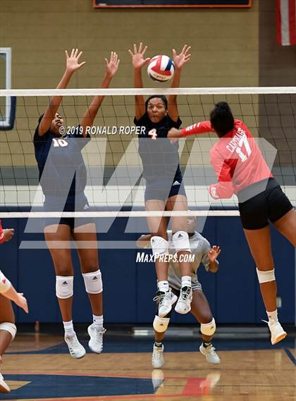 Thumbnail 1 in Carthage @ Sachse photogallery.
