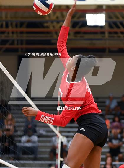 Thumbnail 3 in Carthage @ Sachse photogallery.