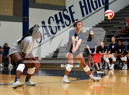 Thumbnail 3 in Carthage @ Sachse photogallery.