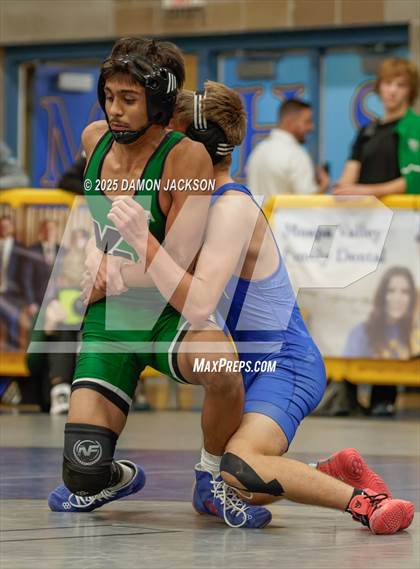 Thumbnail 2 in JV: Moapa Valley vs Virgin Valley (Duels @ Moapa Valley) photogallery.