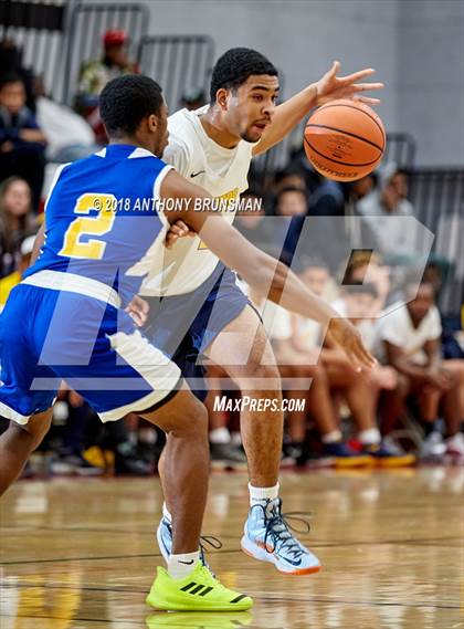 Thumbnail 2 in Grant vs. Inderkum (Cordova Christmas Classic) photogallery.