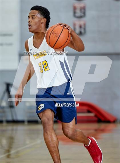 Thumbnail 1 in Grant vs. Inderkum (Cordova Christmas Classic) photogallery.