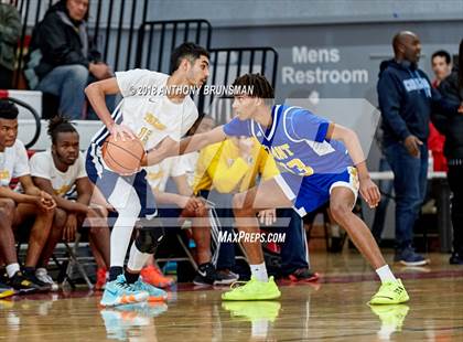 Thumbnail 2 in Grant vs. Inderkum (Cordova Christmas Classic) photogallery.