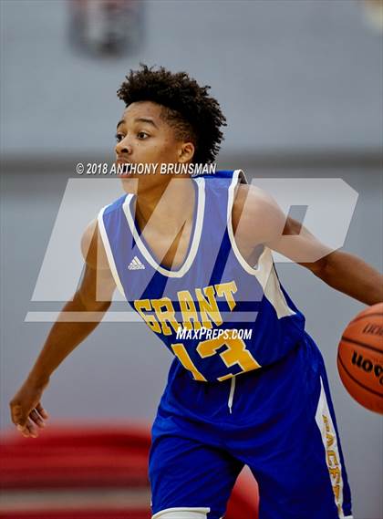Thumbnail 1 in Grant vs. Inderkum (Cordova Christmas Classic) photogallery.