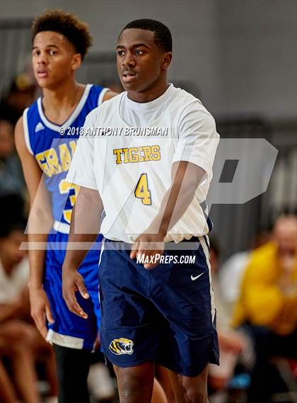 Thumbnail 1 in Grant vs. Inderkum (Cordova Christmas Classic) photogallery.