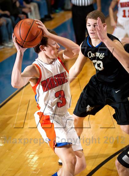 Thumbnail 1 in Marshall County vs Wilson Central (Marshall County Hoopfest) photogallery.