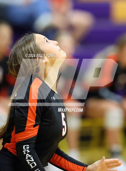 Thumbnail 3 in Grand Saline vs Edgewood photogallery.