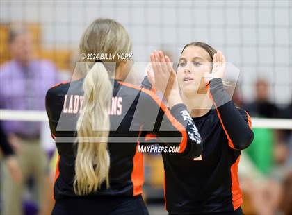 Thumbnail 2 in Grand Saline vs Edgewood photogallery.