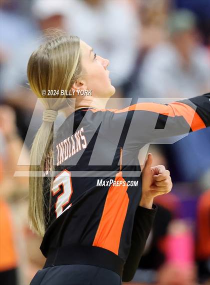 Thumbnail 2 in Grand Saline vs Edgewood photogallery.